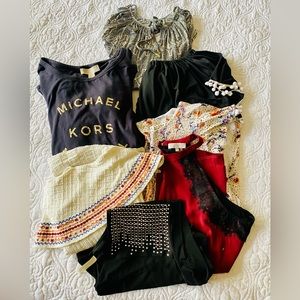Bundle of  7  Super cute  blouses!